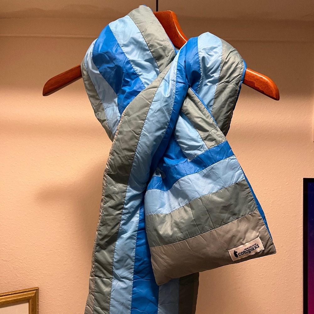 Cotopaxi down fuego scarf